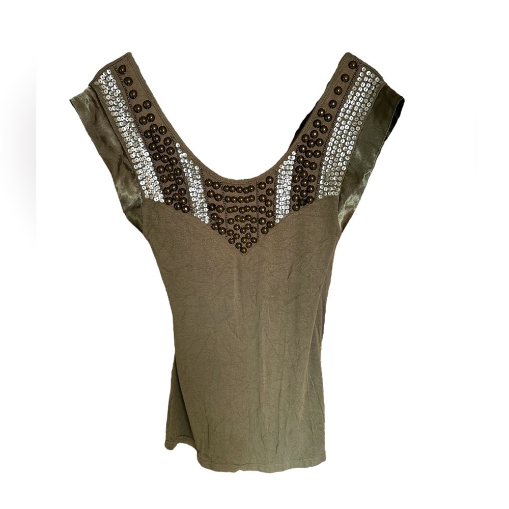 🇺🇸 🍁 BUNDLE ONLY - 5/$15 Reversible Bead embellished Olive Green Top, Medium